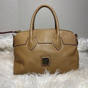 Dooney and Bourke Top Handel Bag